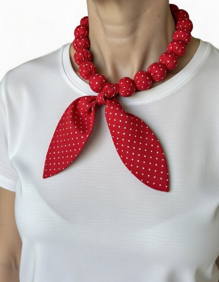 Collares textiles anudado pañuelo